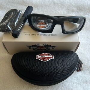 Harley-Davidson Black Wraparound Sunglasses with Branded Zip Case